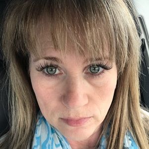 Meet your Posher, Janis